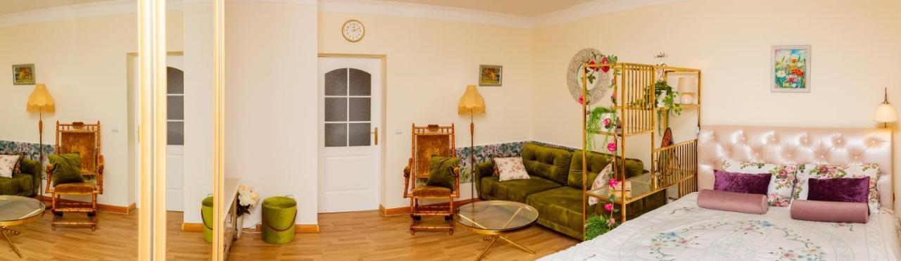 La Boheme - The Magic Of Riga & Free Parking Apartment Exterior photo